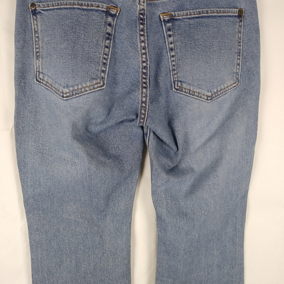 Gap Curvy Bootcut Blue Jeans Size 8A - Picture 4 of 6